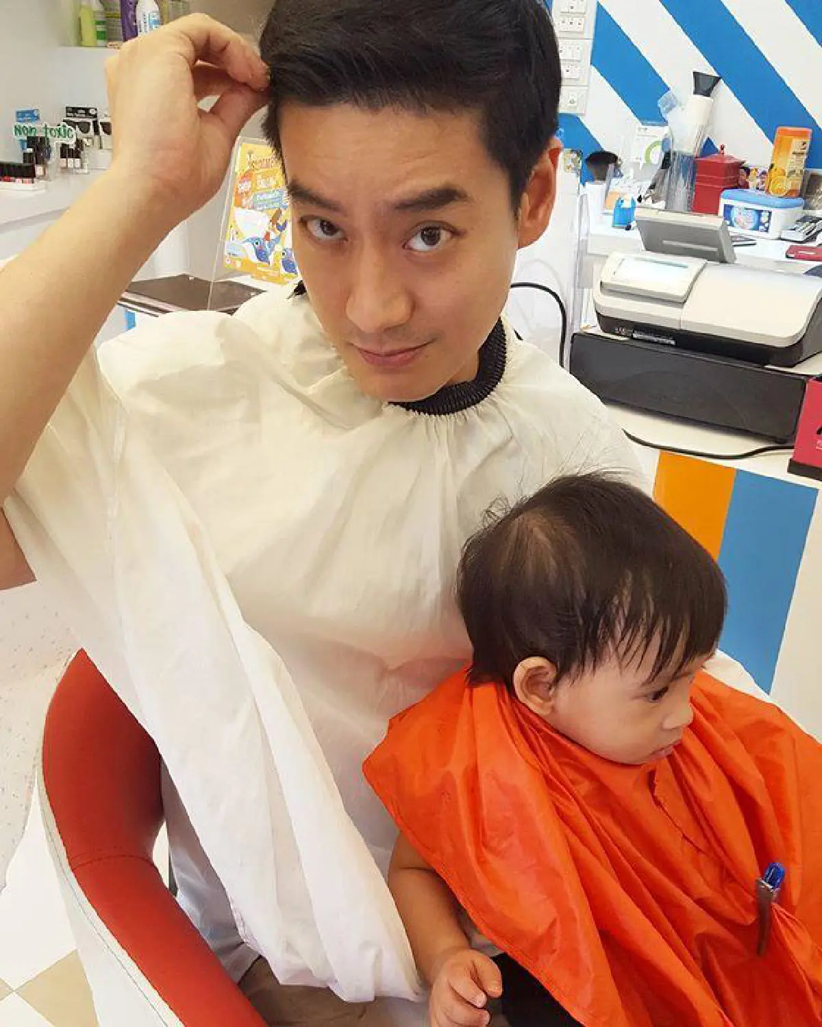 หล่อได้พ่อ! หมอโอ๊ค พา น้องอลัน ตัดผมเสริมหล่อครั้งแรก