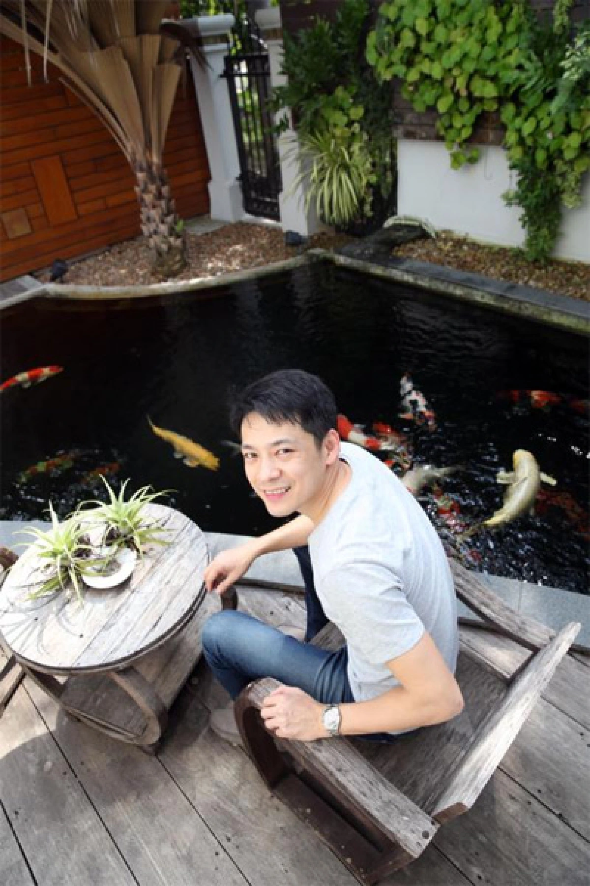 ชีวิตเอาต์ดอร์กับสวนไม้อวบน้ำ และบ่อปลาคาร์ป วรรธนะ กัมทรทิพย์