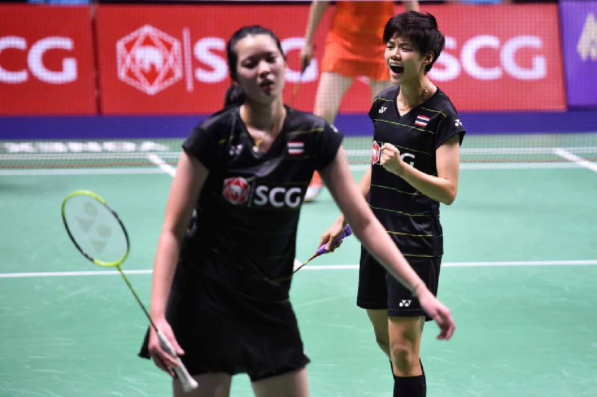 "ปอป้อ-เอิร์ธ" คว้าแชมป์หญิงคู่แบดมินตันไทยแลนด์ โอเพ่น
