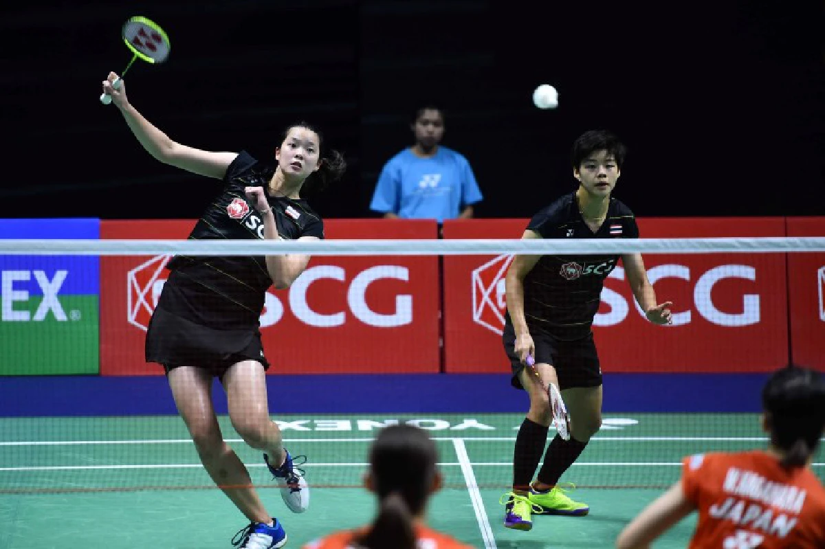 "ปอป้อ-เอิร์ธ" คว้าแชมป์หญิงคู่แบดมินตันไทยแลนด์ โอเพ่น