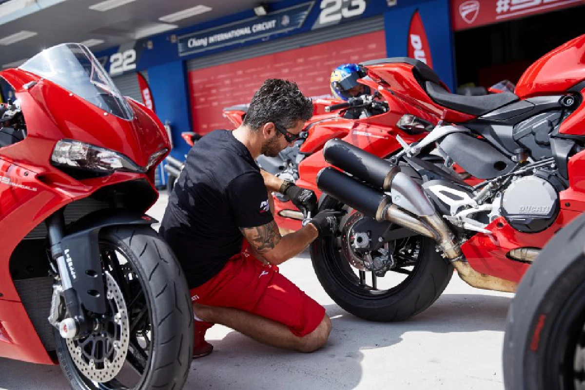 ลองขี่ "959 Panigale" PERFECT BALANCE