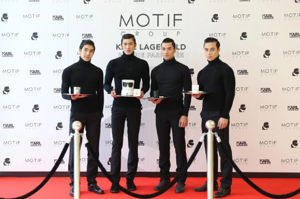 หน้าหล่อ หุ่นล่ำ ‘นางกวัก’ เรียกสาวๆ