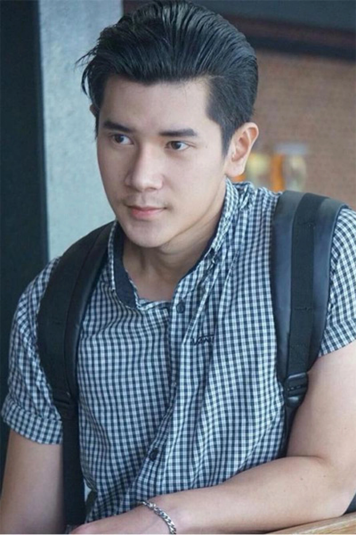 หน้าหล่อ หุ่นล่ำ ‘นางกวัก’ เรียกสาวๆ