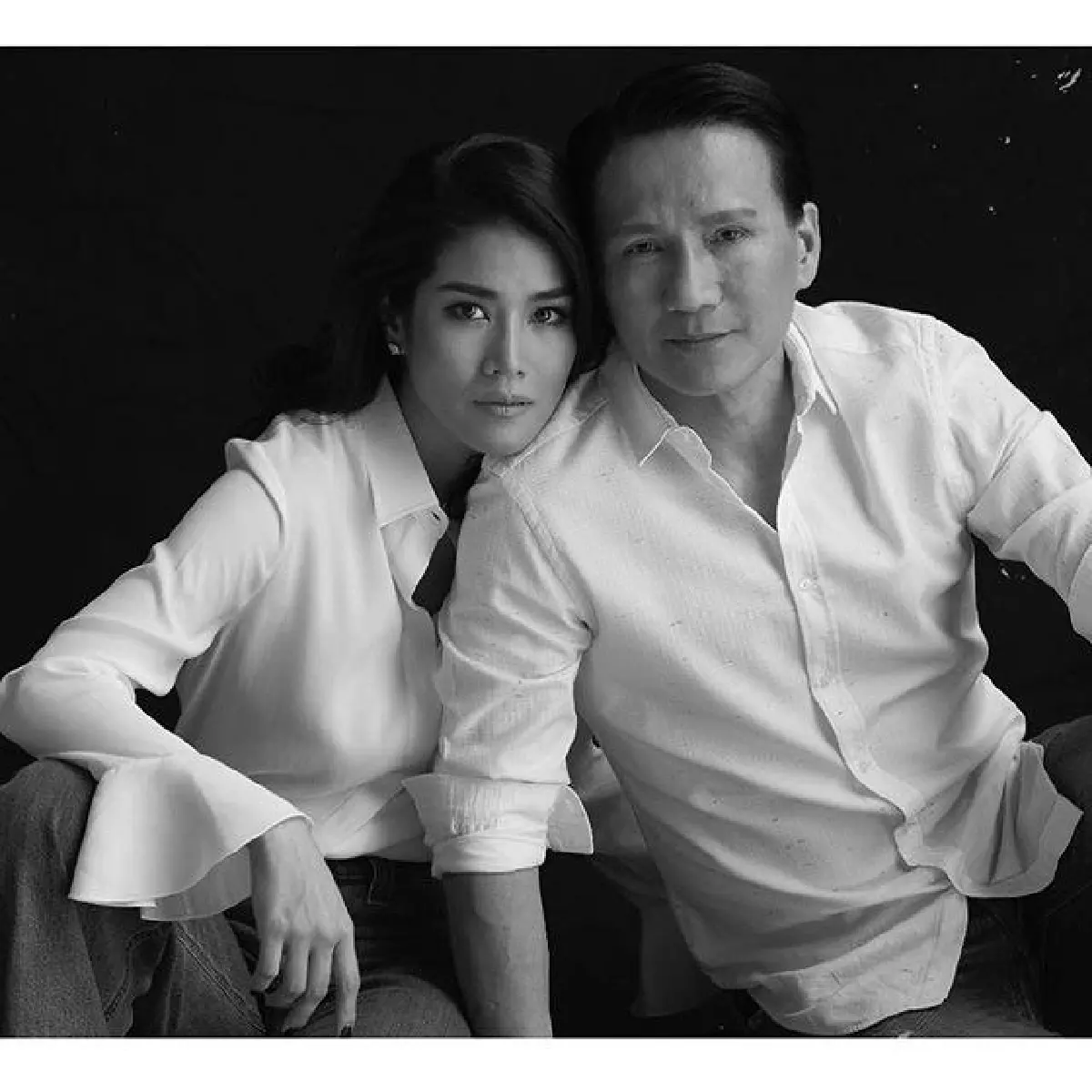 สละโสดแล้ว! กบ พิมลรัตน์ ควงหนุ่มนอกวงการวิวาห์ชื่นมื่น