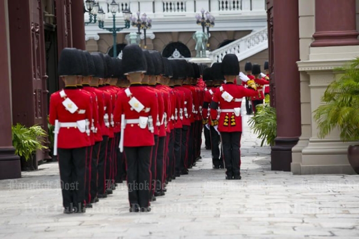 Royal bathing ceremony followed by procession (Updated)