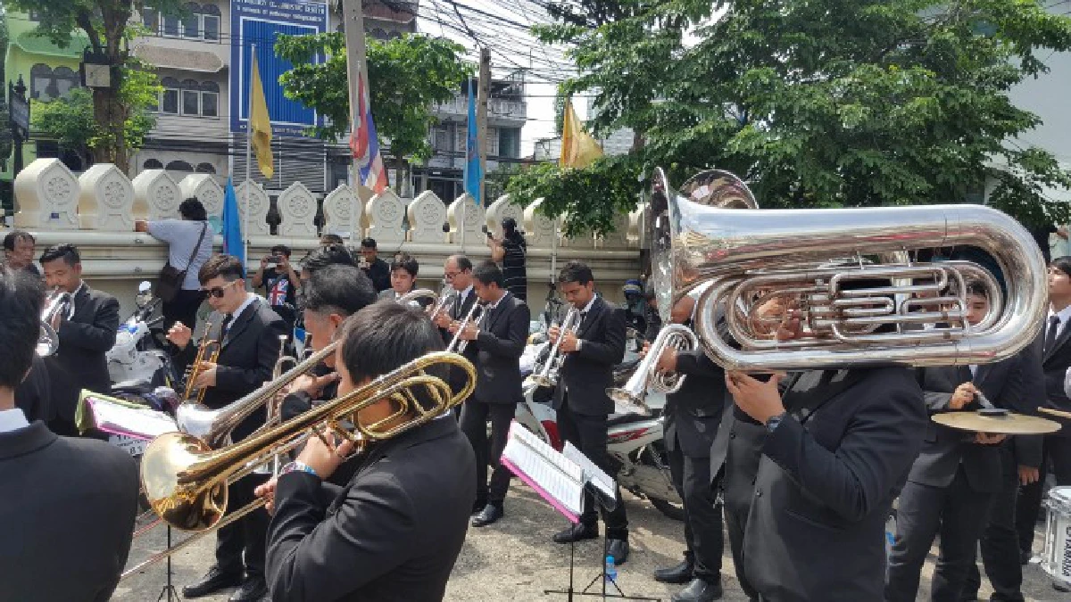 "คิงส์ ไอที มาร์ชชิ่ง แบนด์"บรรเลงเพลงพระราชนิพนธ์ในหลวงรัชกาลที่9
