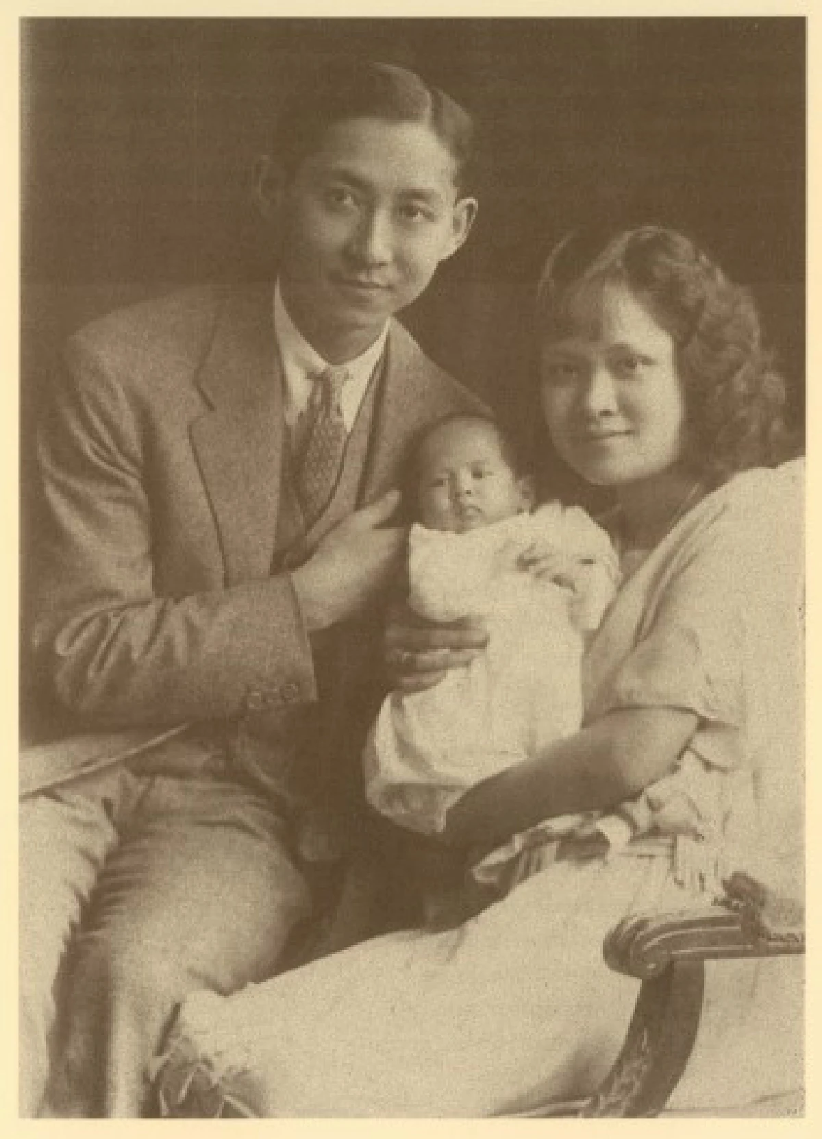 "พระทรงสถิตในหัวใจราษฎร์"