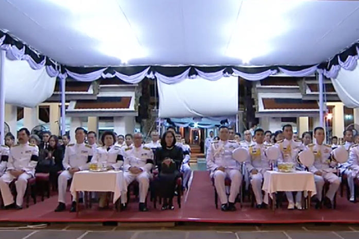 สมเด็จพระเทพฯเสด็จฯพิธีธรรมสวดพระอภิธรรมพระบรมศพ