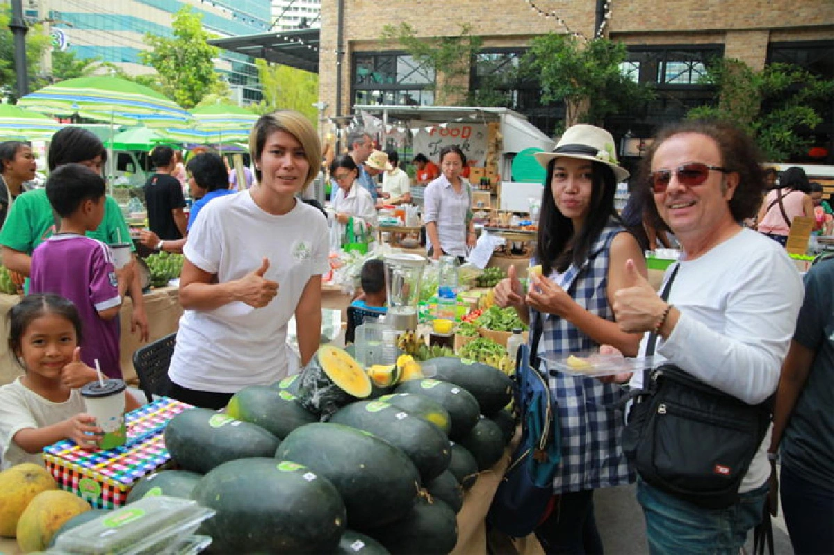 Trust Food Good Truck คาราวานเพื่อคนรักสุขภาพ