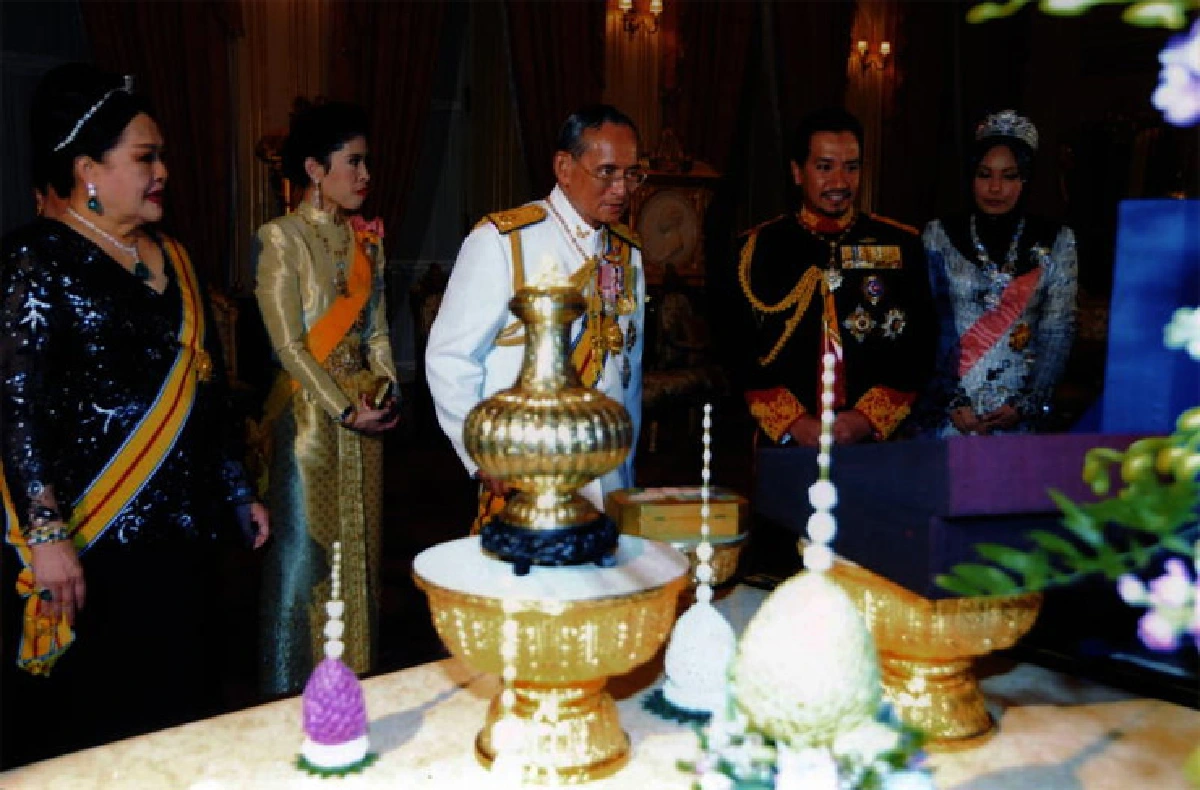 กษัตริย์นักการทูต