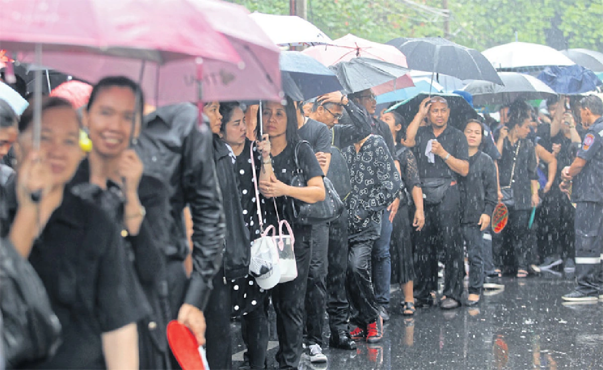 สถิตในหัวใจราษฎร์