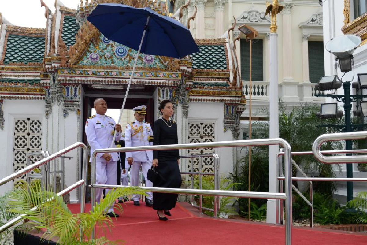 สมเด็จพระบรมฯเสด็จฯพระราชพิธีธรรมสวดพระอภิธรรมพระบรมศพ