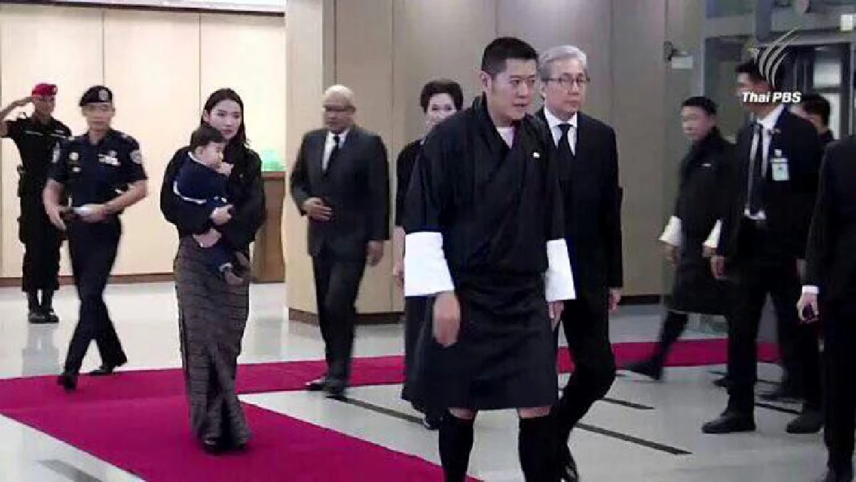 ประมวลภาพกษัตริย์จิกมีฯ-สมเด็จพระราชินีเจตซุนฯร่วมพระราชพิธีพระบรมศพ