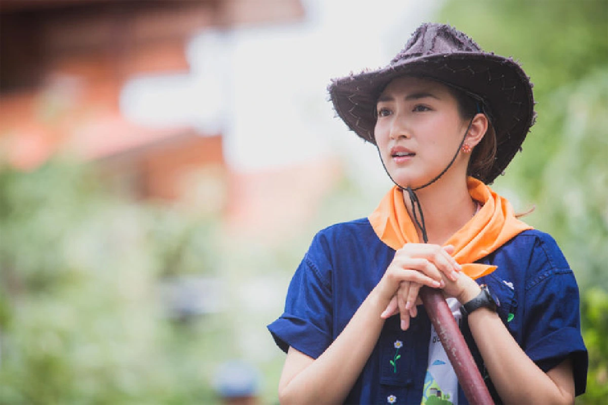 เขมนิจ จามิกรณ์ ตามรอยศาสตร์พระราชา