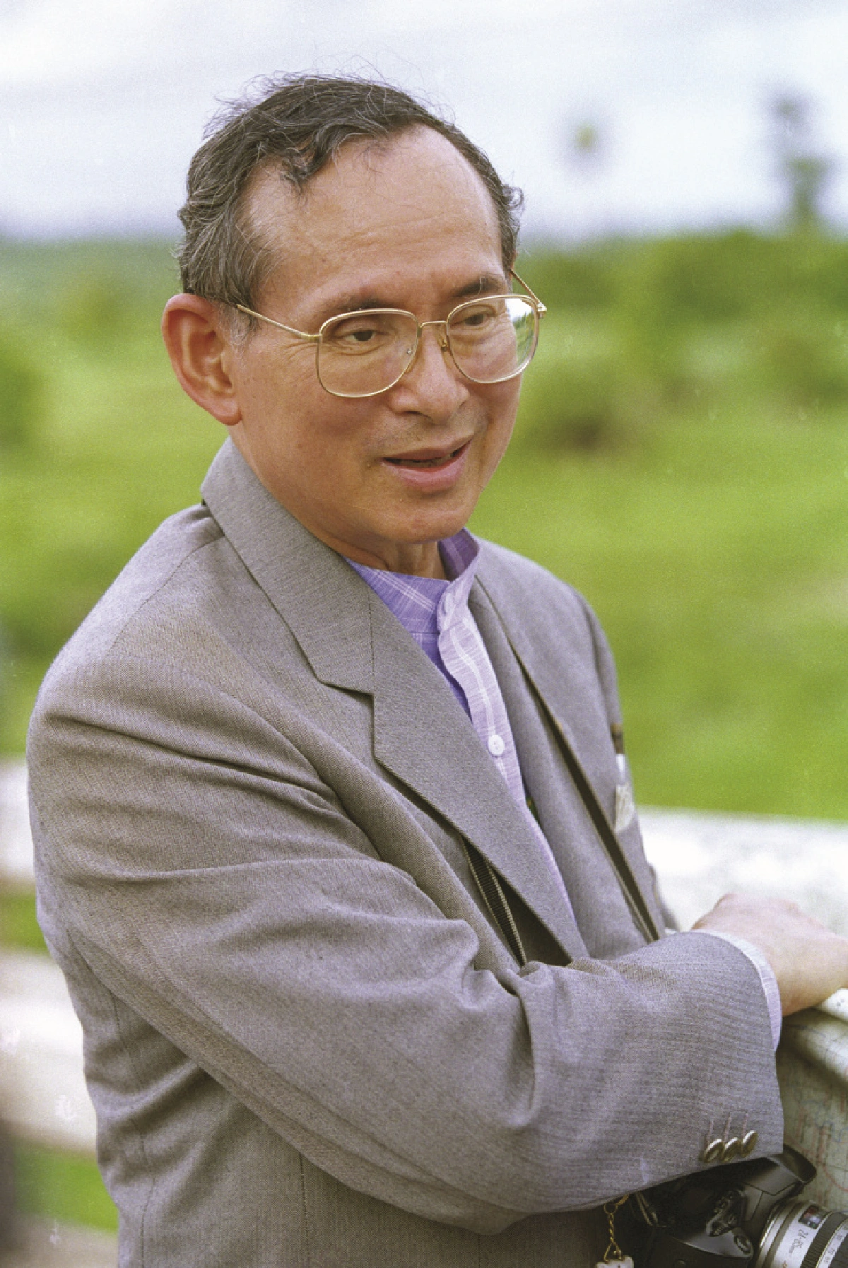"รอยยิ้มของพ่อ" ตราตรึงในหัวใจปวงประชาชั่วกาลนาน