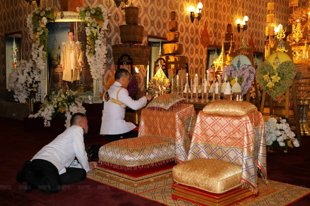 พระบรมวงศานุวงศ์เสด็จฯบำเพ็ญพระราชกุศลพระบรมศพ20ต.ค.