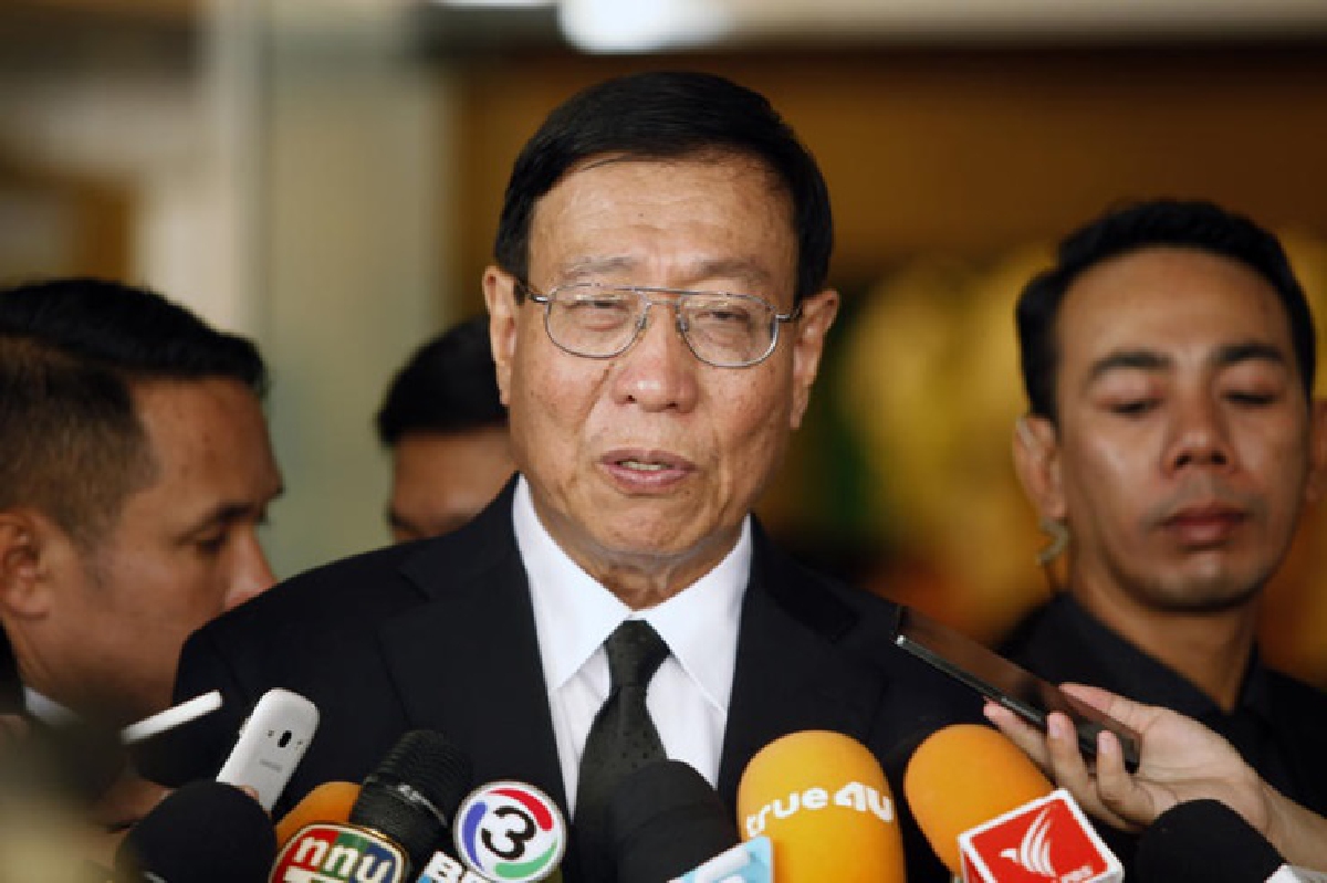 พรเพชร นัดประชุมสนช.27-28ต.ค. พรเพชร นัดประชุมสนช.27-28ต.ค.