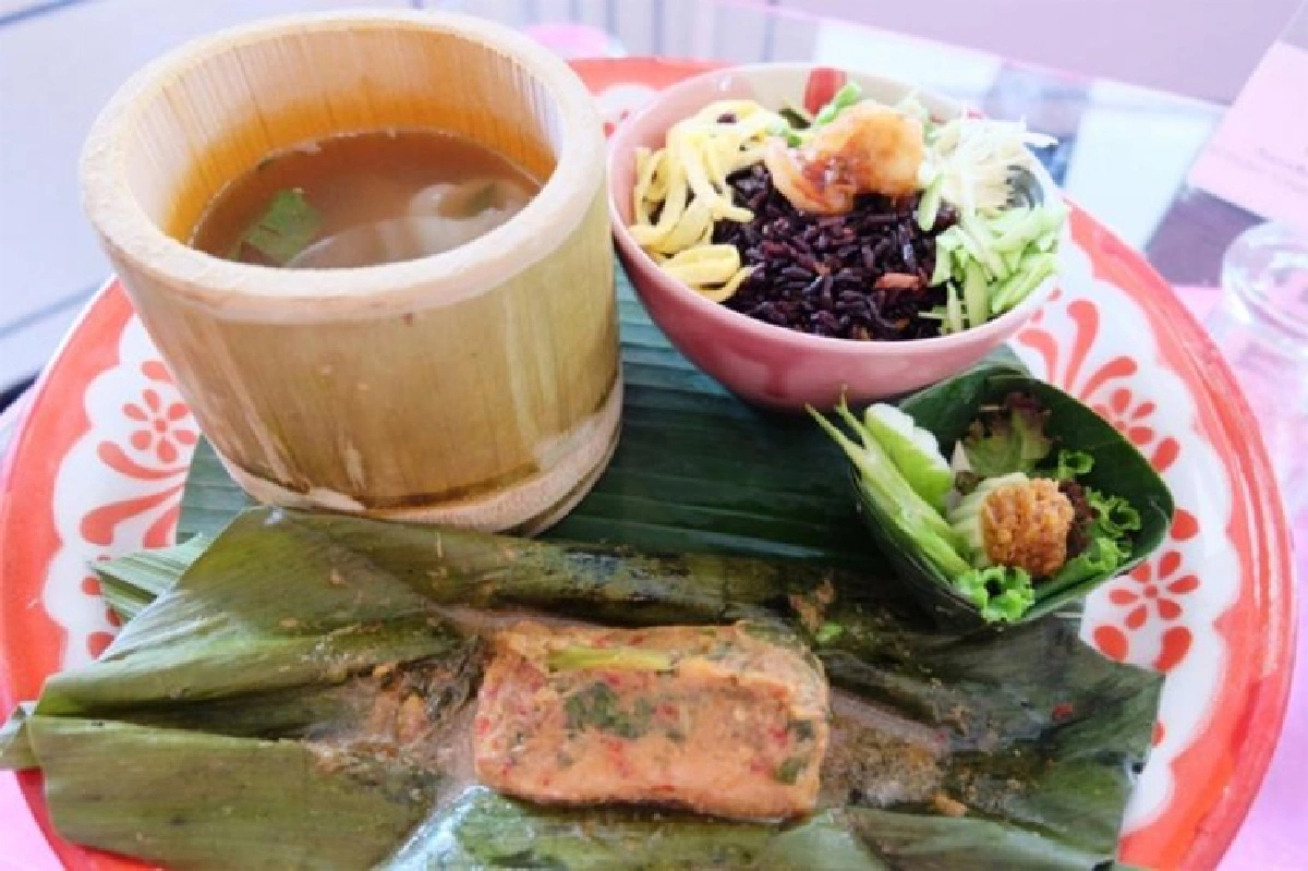 บลู เอเลเฟ่นท์ Go Pink