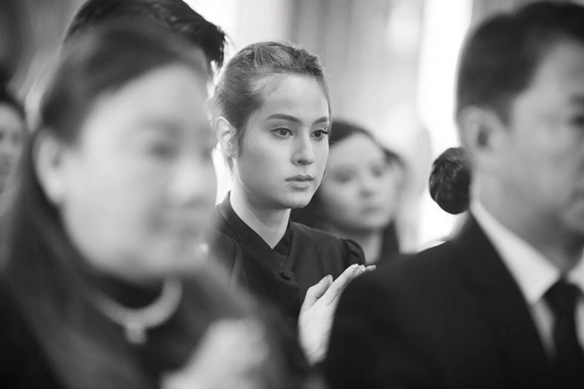 ขวัญ อุษามณี โพสต์ขอบคุณเจ้าหน้าที่กทม.ผู้ปิดทองหลังพระ