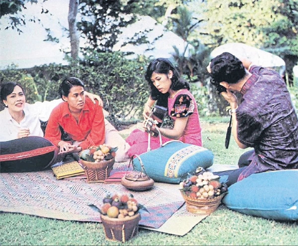 กฤชวรุณ โรหิตเสถียร (หนึ่งใน) คนไทยรักในหลวง