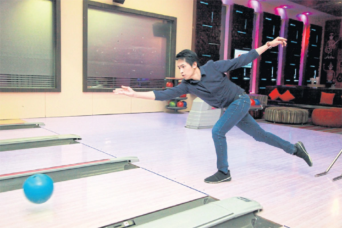 ความสุขเล็กๆ จากกีฬาโบว์ลิ่ง ทัชธร วงศ์วานิช