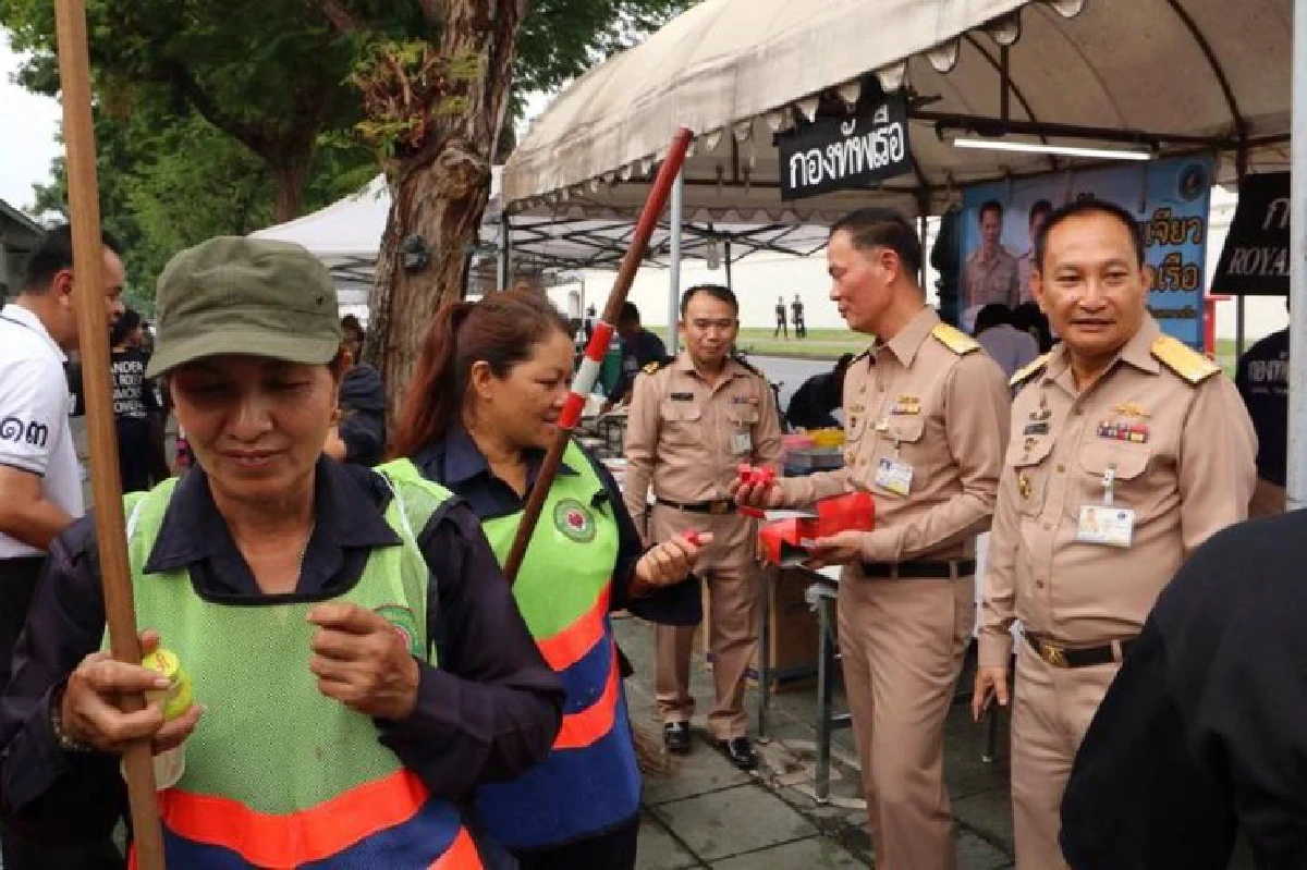 ไข่เจียวนายพลเรือ. สูตรพิเศษเพื่อ "พ่อหลวง"