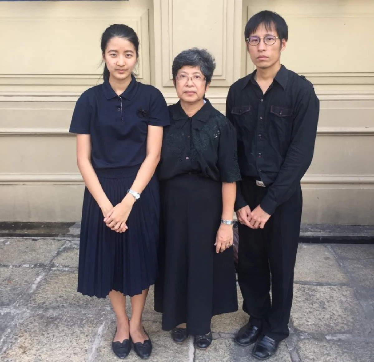 พสกนิกรยังหลั่งไหลถวายสักการะ-ลงนามแสดงความอาลัยในหลวงรัชกาลที่9