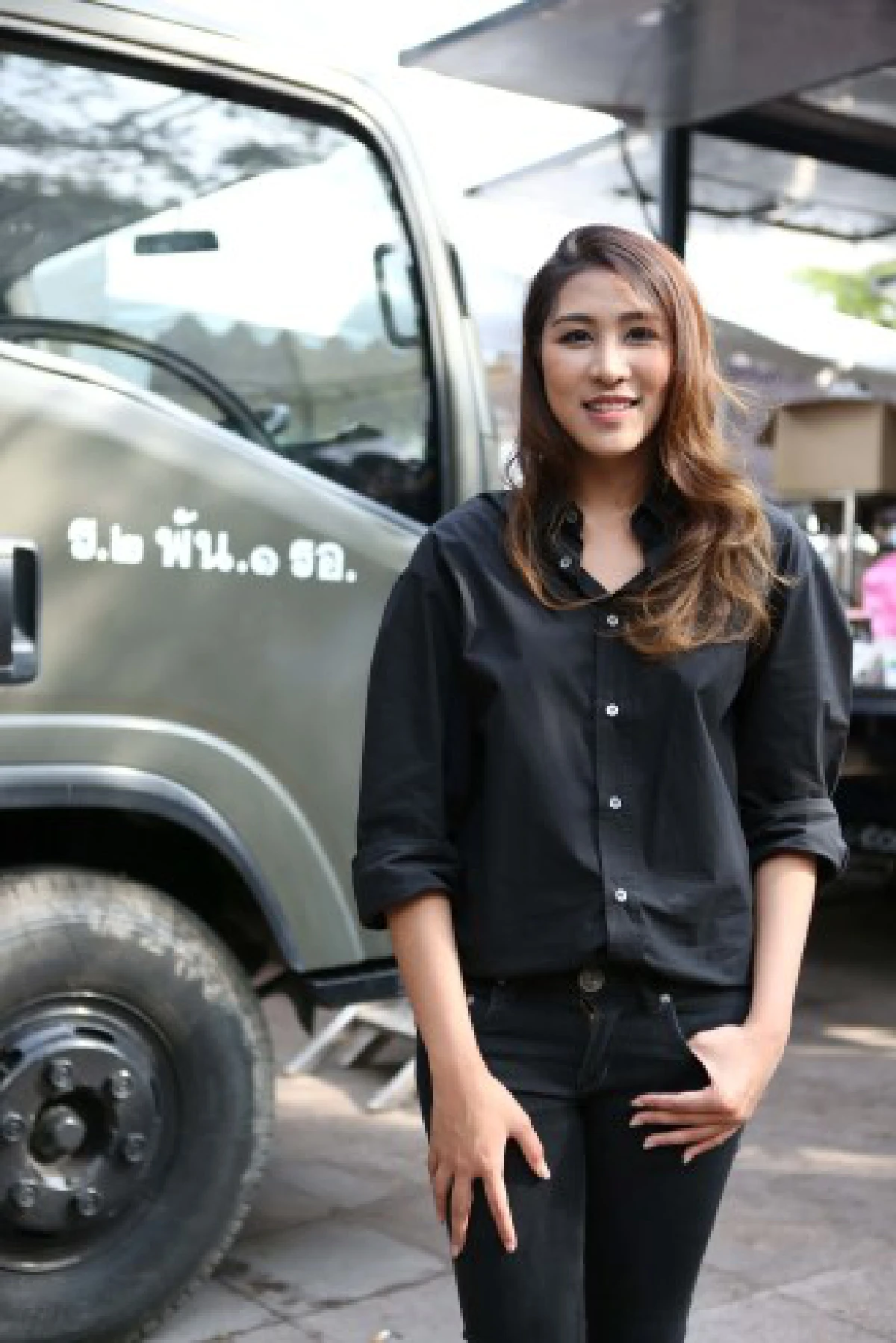 "ศิลปินเอเอฟ"ร่วมทำอาหารแจกประชาชนที่สนามหลวง