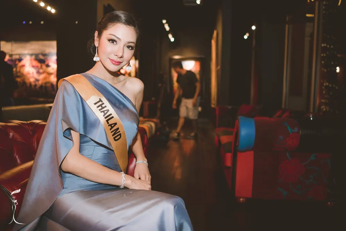 10 ลุคสวยปัง ฝ้าย สุภาพร รองอันดับสองมิสแกรนด์อินเตอร์ฯ 2016