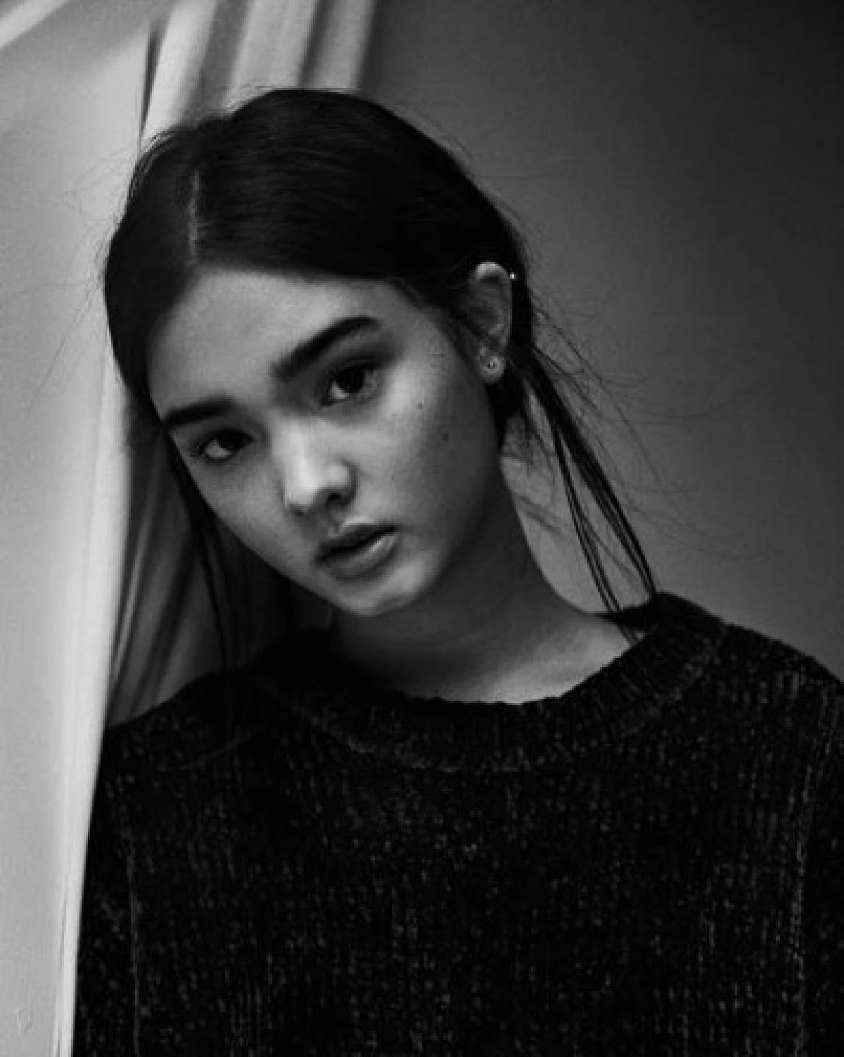 เซ็กซี่สะกดใจ! เรแกน เคมเปอร์ นางแบบดาวรุ่งลูกครึ่งไทย-สหรัฐ