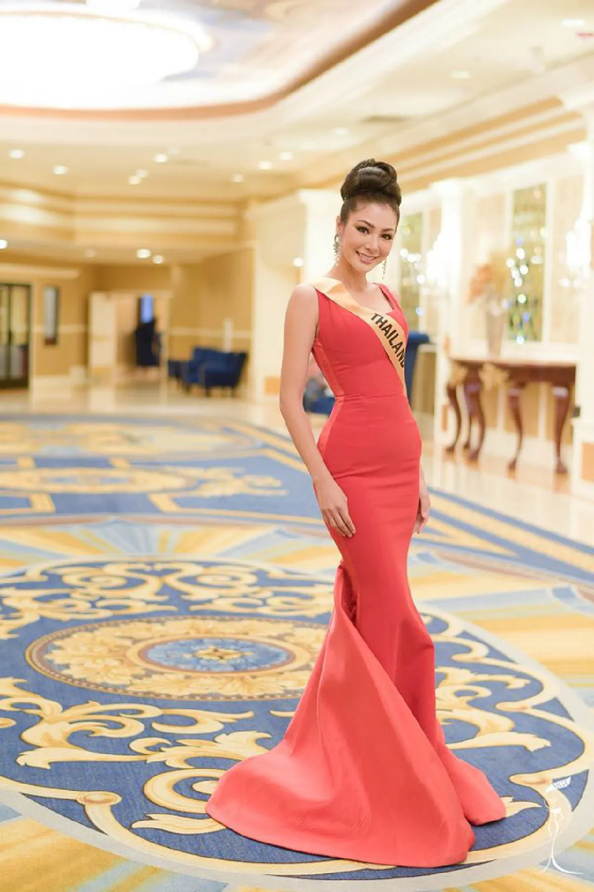 10 ลุคสวยปัง ฝ้าย สุภาพร รองอันดับสองมิสแกรนด์อินเตอร์ฯ 2016