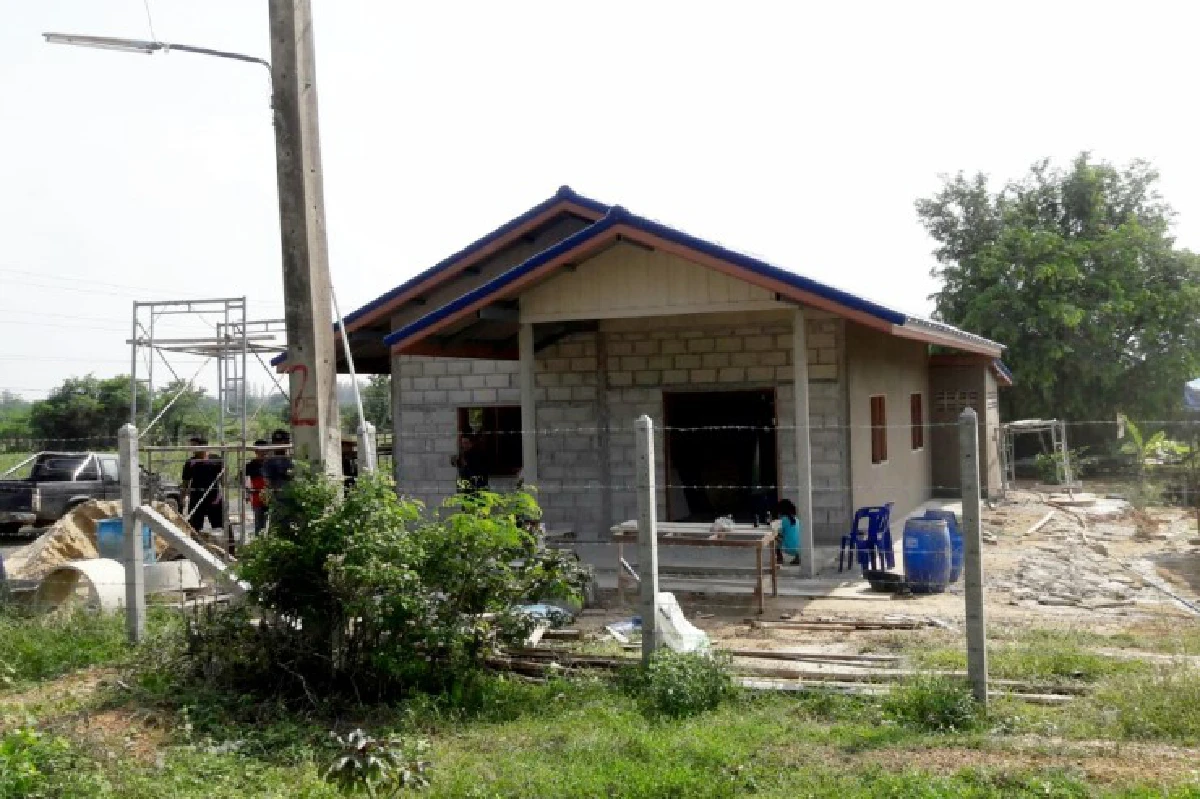 สาว15สุดทราบซึ้งร.9พระราชทานทรัพย์สร้างบ้าน