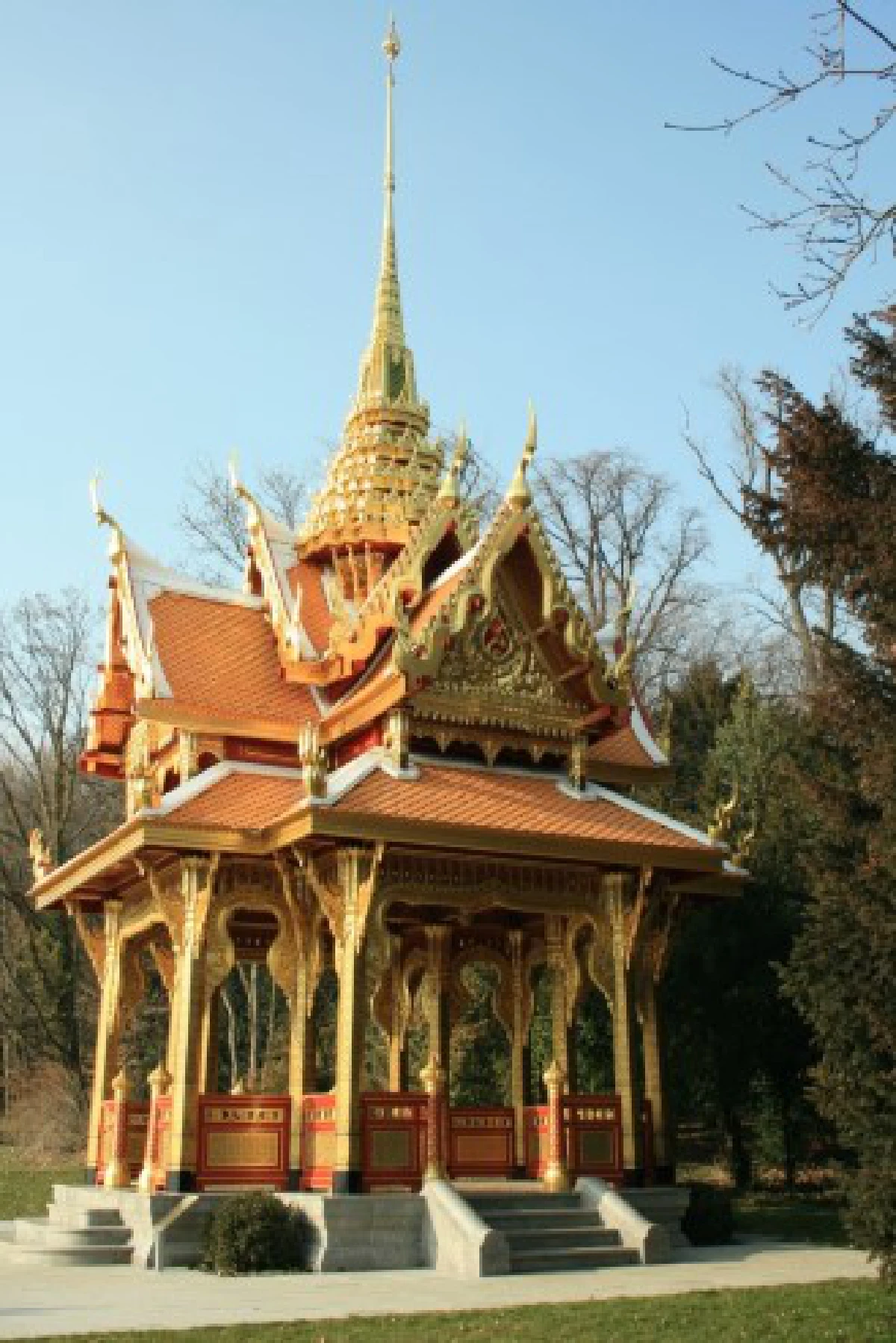 "โลซานน์" เมืองแห่งความหมายของคนไทยรักในหลวง