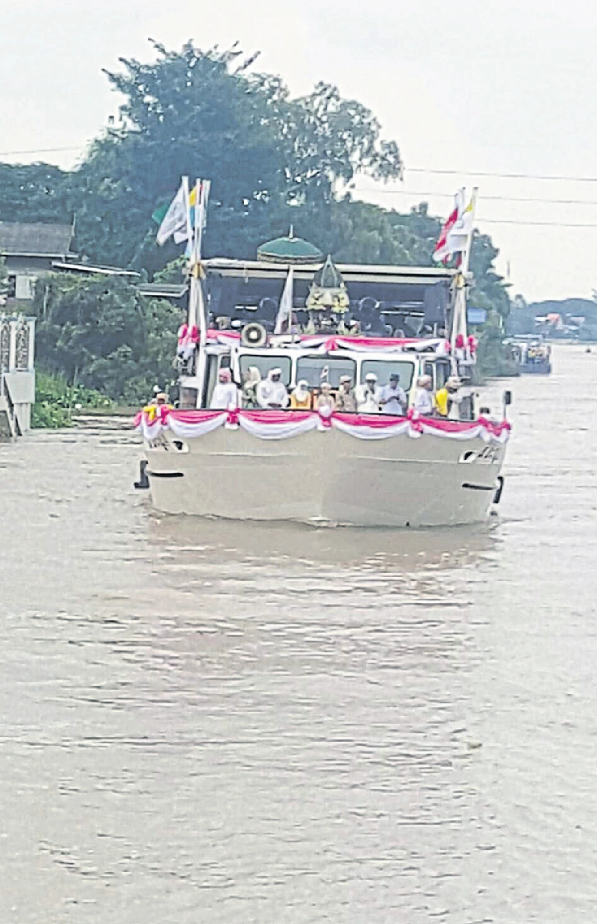 ฟาติม๊ะห์ เข็มมณี ใจสลายในสายน้ำเชี่ยว