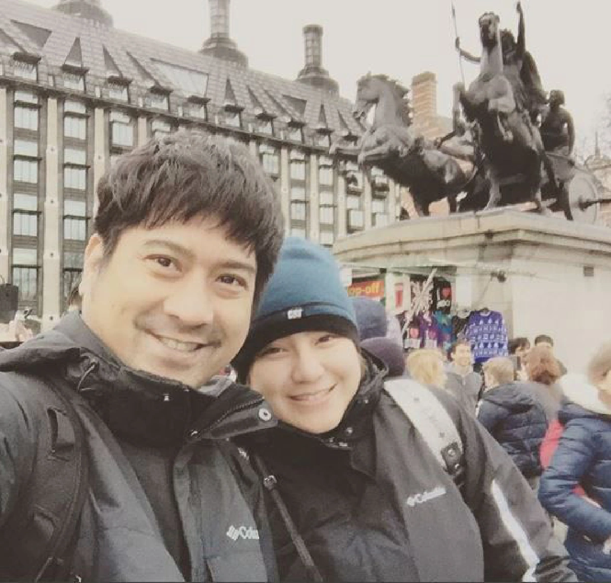 หนุ่ม อรรถพร สุดดีใจ! ภรรยาคลอดลูกชายคนที่ 2 ตั้งชื่อ "น้องอดัม"