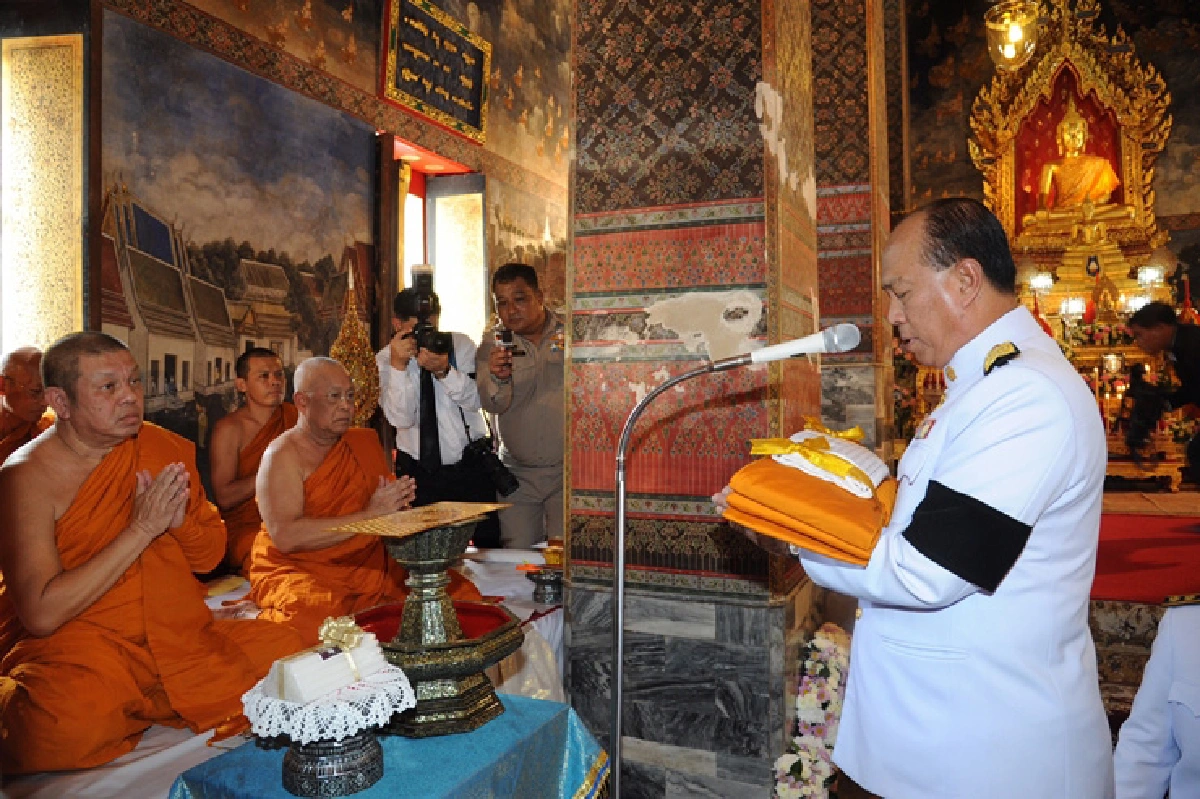 มหาดไทยถวายผ้าพระกฐินพระราชทานปี59