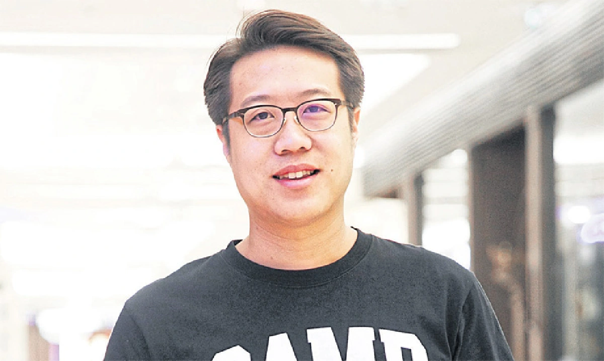 ธีรวัลคุ์ เตชะอุบล - สุรภาพ ลิ่มอติบูลย์ ลูกพี่ลูกน้องสุดซี้