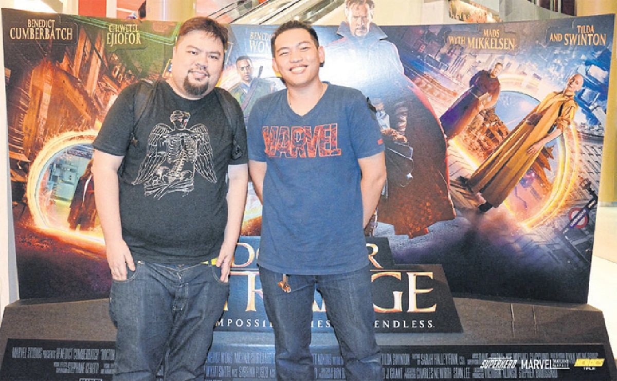 ผู้คลั่งไคล้ Superhero ถักทอความดีในชีวิตจริง