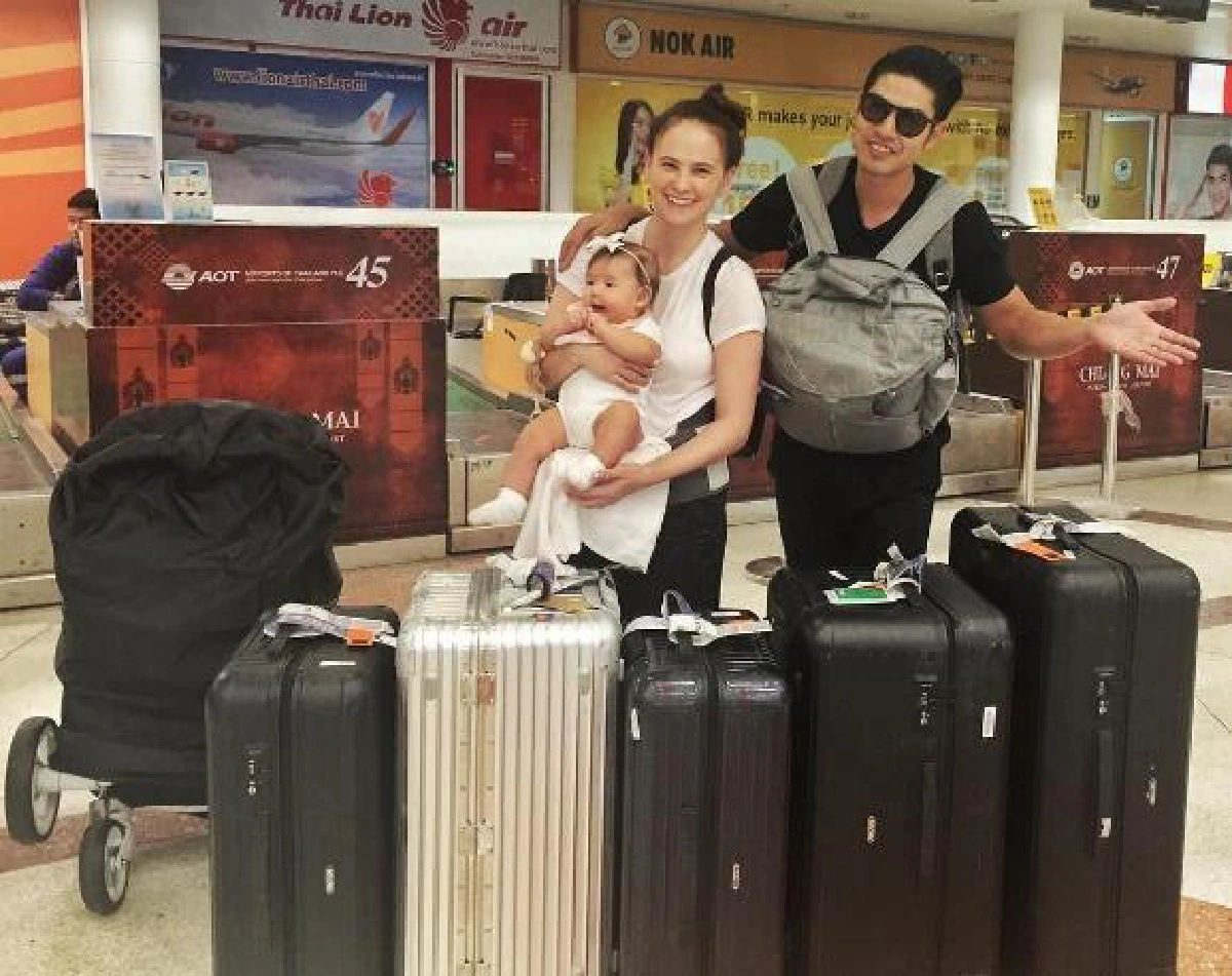 พ่อภูริ-แม่แอน ตื่นเต้นยิ่งกว่า! พาน้องริชาขึ้นเครื่องบินครั้งแรก