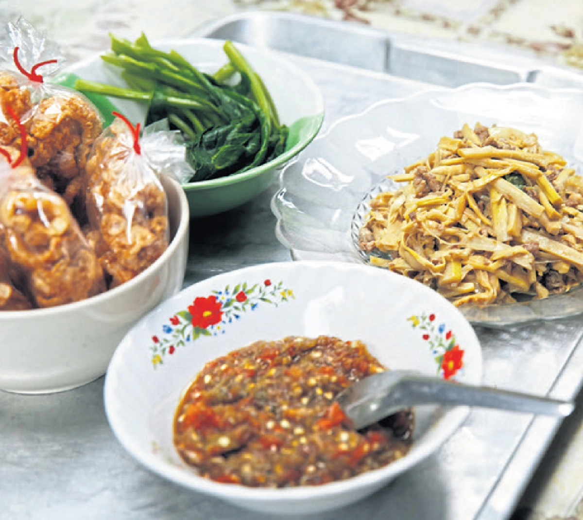 กินดี อยู่ดี และมีความสุขดี โฮมสเตย์ แม่กำปอง