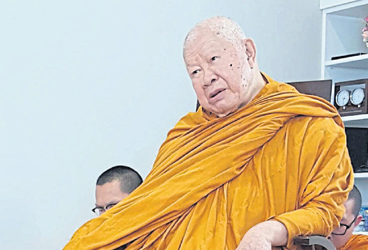 พระบรมสารีริกธาตุ วัดธรรมมงคล