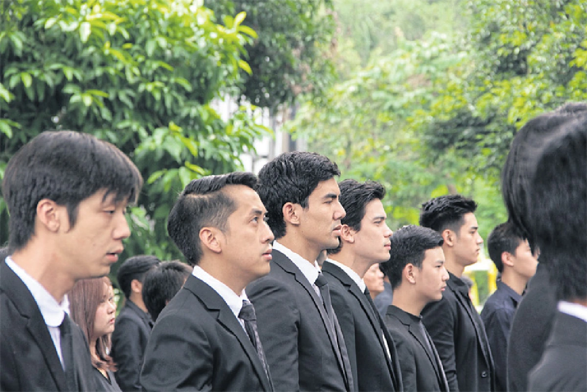 คนบันเทิงสำนึกในพระมหากรุณาธิคุณ