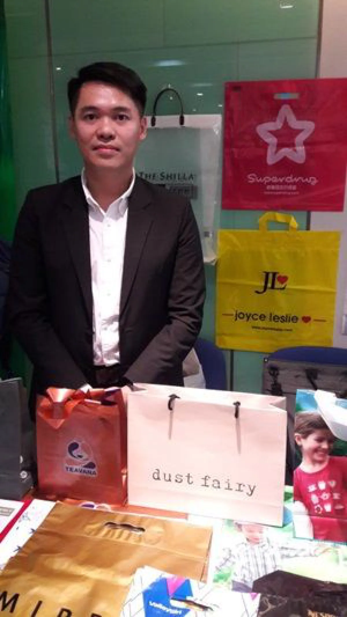 "แลนด์บลู"ทายาทสร้างธุรกิจมีดีไซน์
