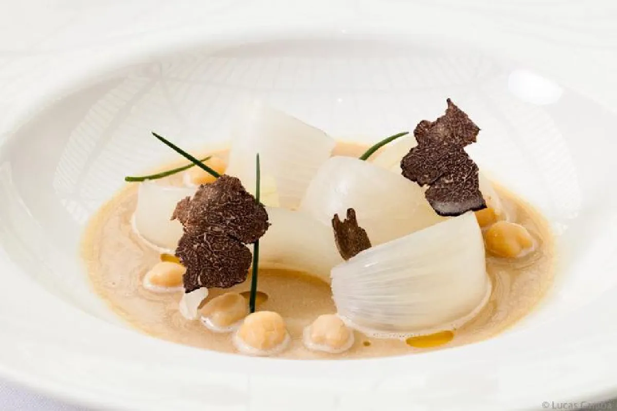 มิชลินสตาร์เชฟ คัลลินารี่ เจอร์นีย์ @ อูโนมาส