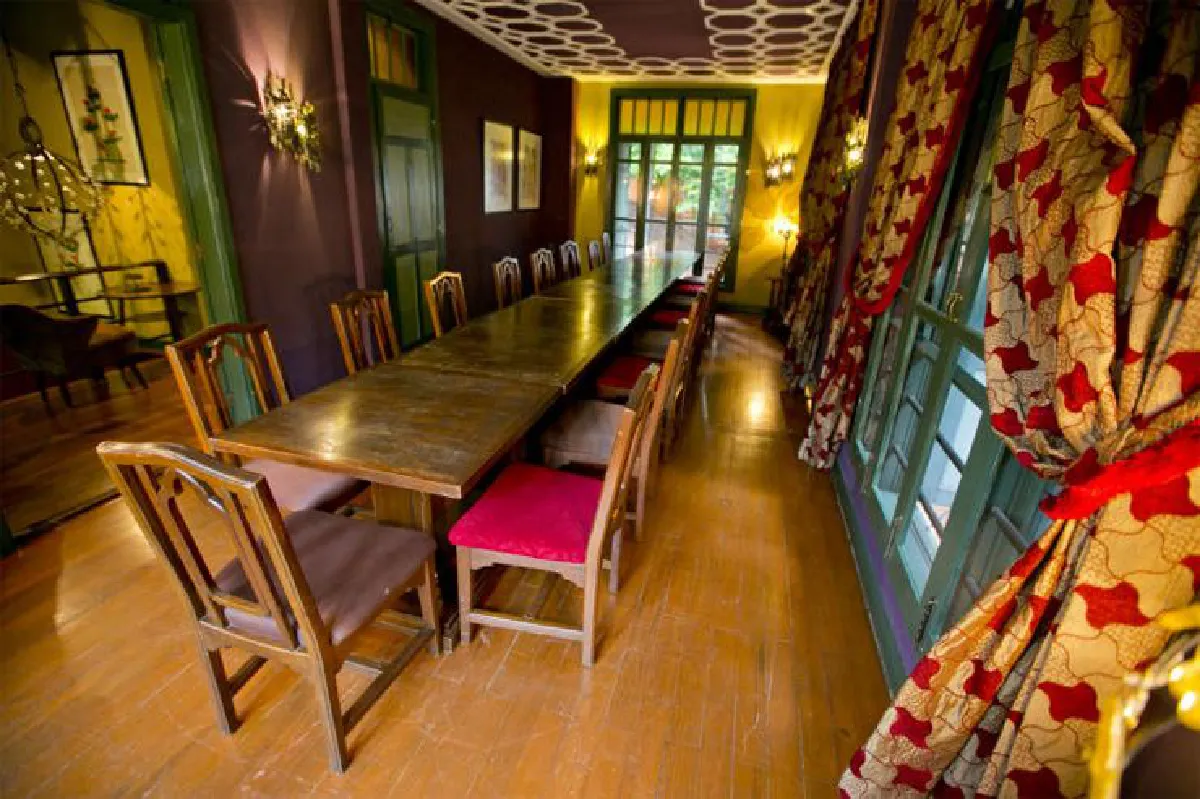 ดังต้องมนต์ @ ยิปซี สเปลล์ บาร์