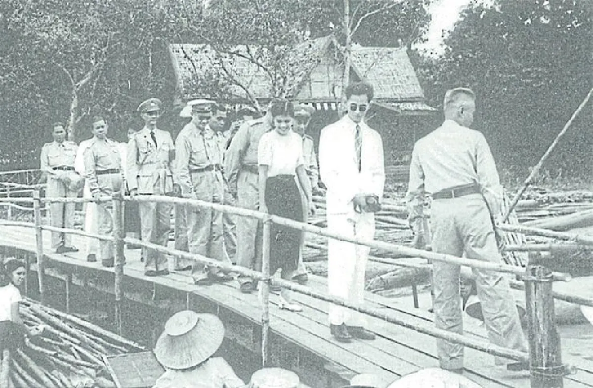 เมื่อวันเสด็จประพาส สวนทุเรียนเมืองนนท์