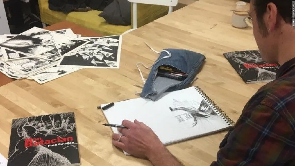 ครบรอบ 1 ปีก่อการร้ายปารีส ศิลปินผู้รอดชีวิตเล่าเรื่องราวผ่านคอมมิค