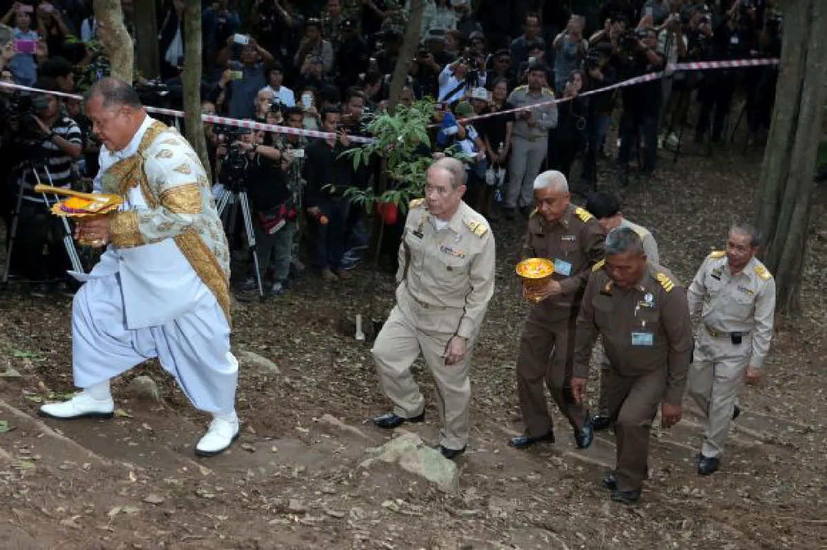 Sandalwood tree cutting ceremony held for royal coffin