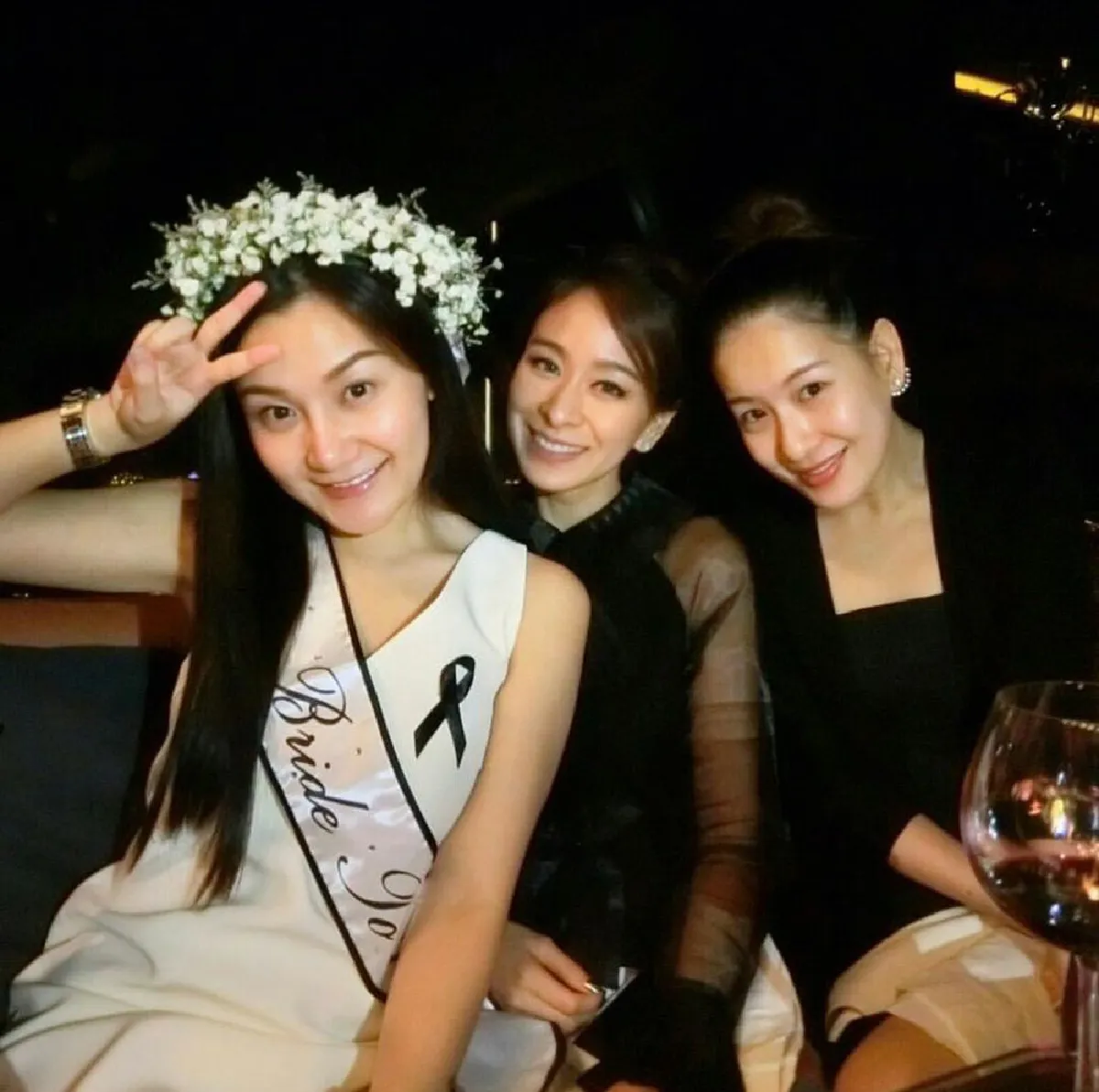 เอ็ม ลูกสาวหม่ำ สุดแฮปปี้! แก๊งเพื่อนซี้รวมตัวจัดปาร์ตี้สละโสดให้