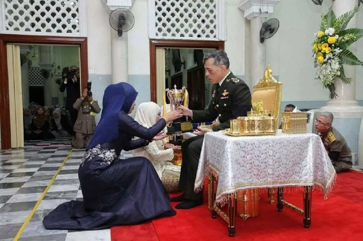 "โรงเรียนสอนศาสนาอิสลามมีความสำคัญอย่างมาก"พระราชดำรัสสมเด็จพระบรมฯ